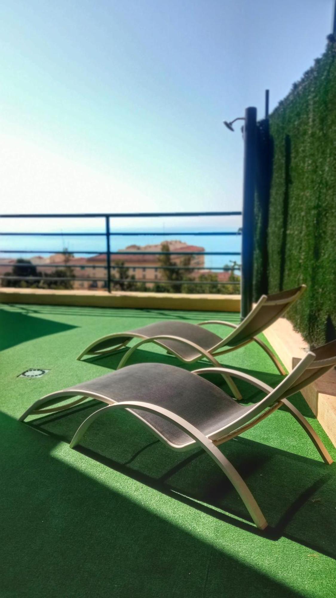 Sunshine Apartments Vistas Al Mar Malaga Bagian luar foto